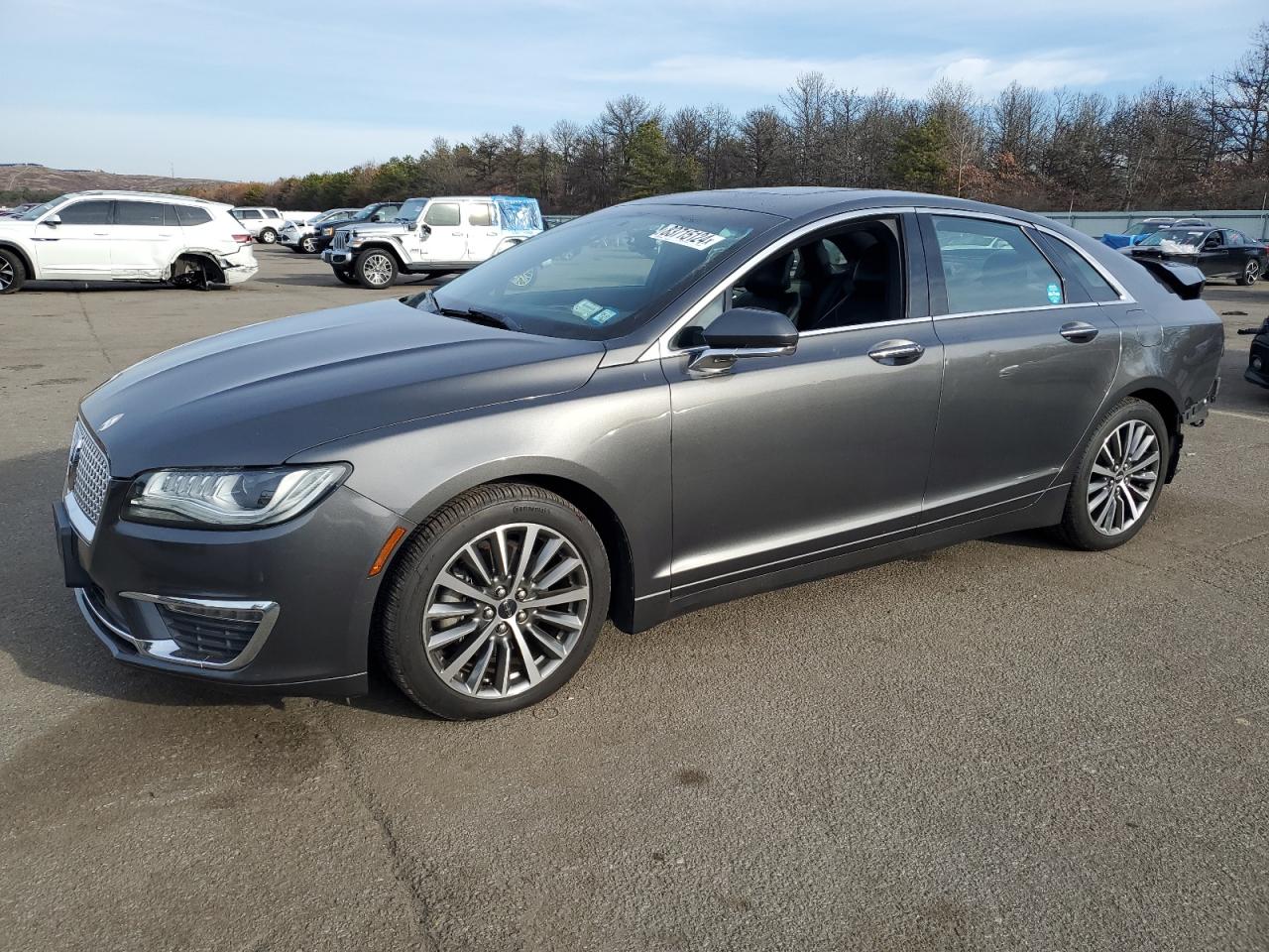 VIN 3LN6L5D99JR607325 2018 LINCOLN MKZ no.1