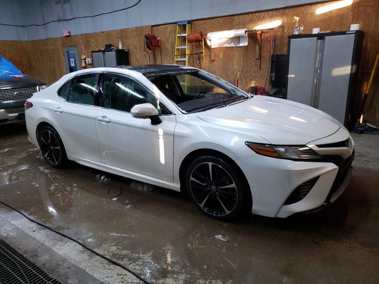 2018 Toyota Camry - Image 4