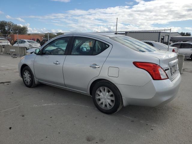  NISSAN VERSA 2012 Srebrny