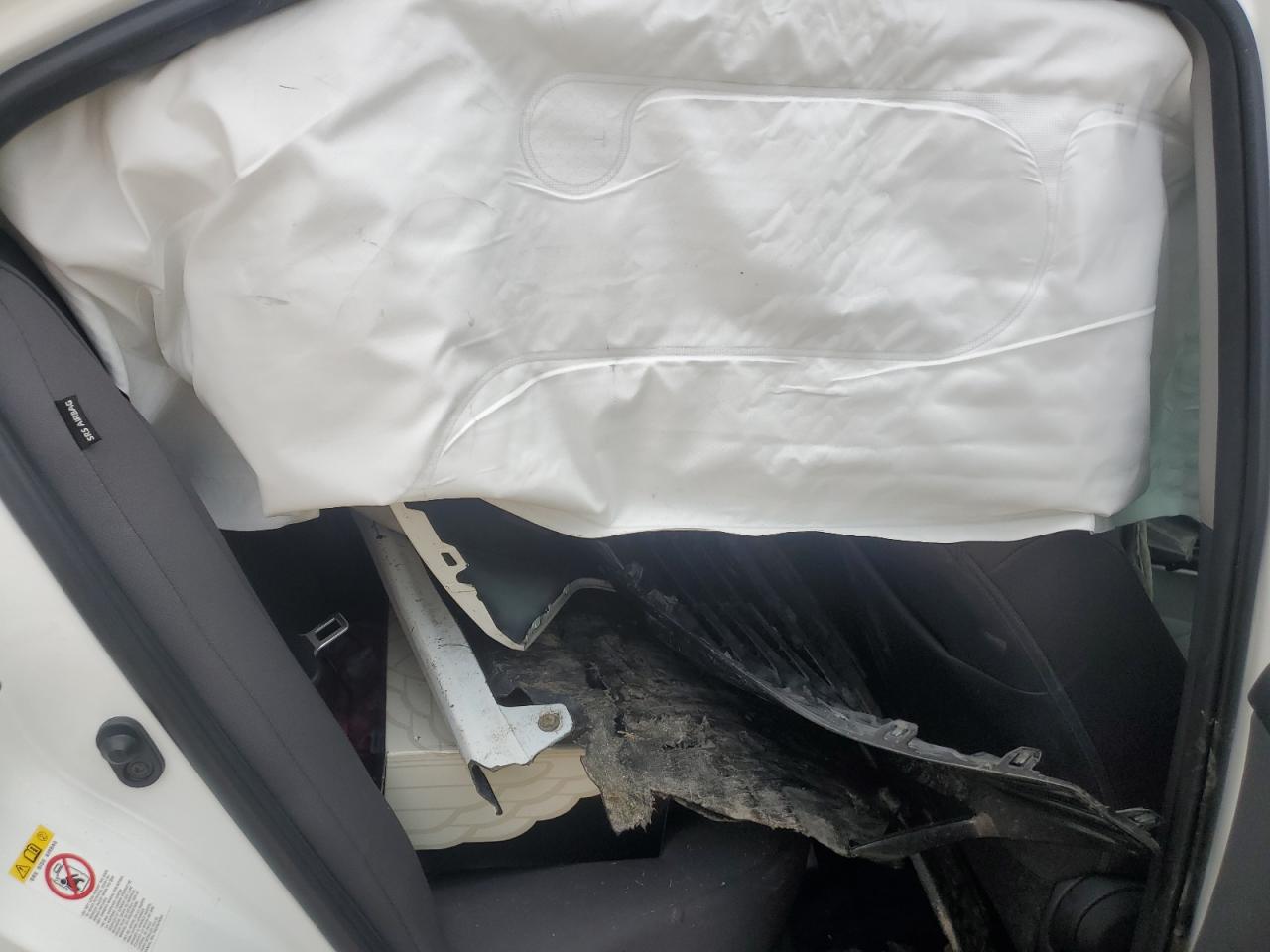 2018 Toyota Camry - Image 10