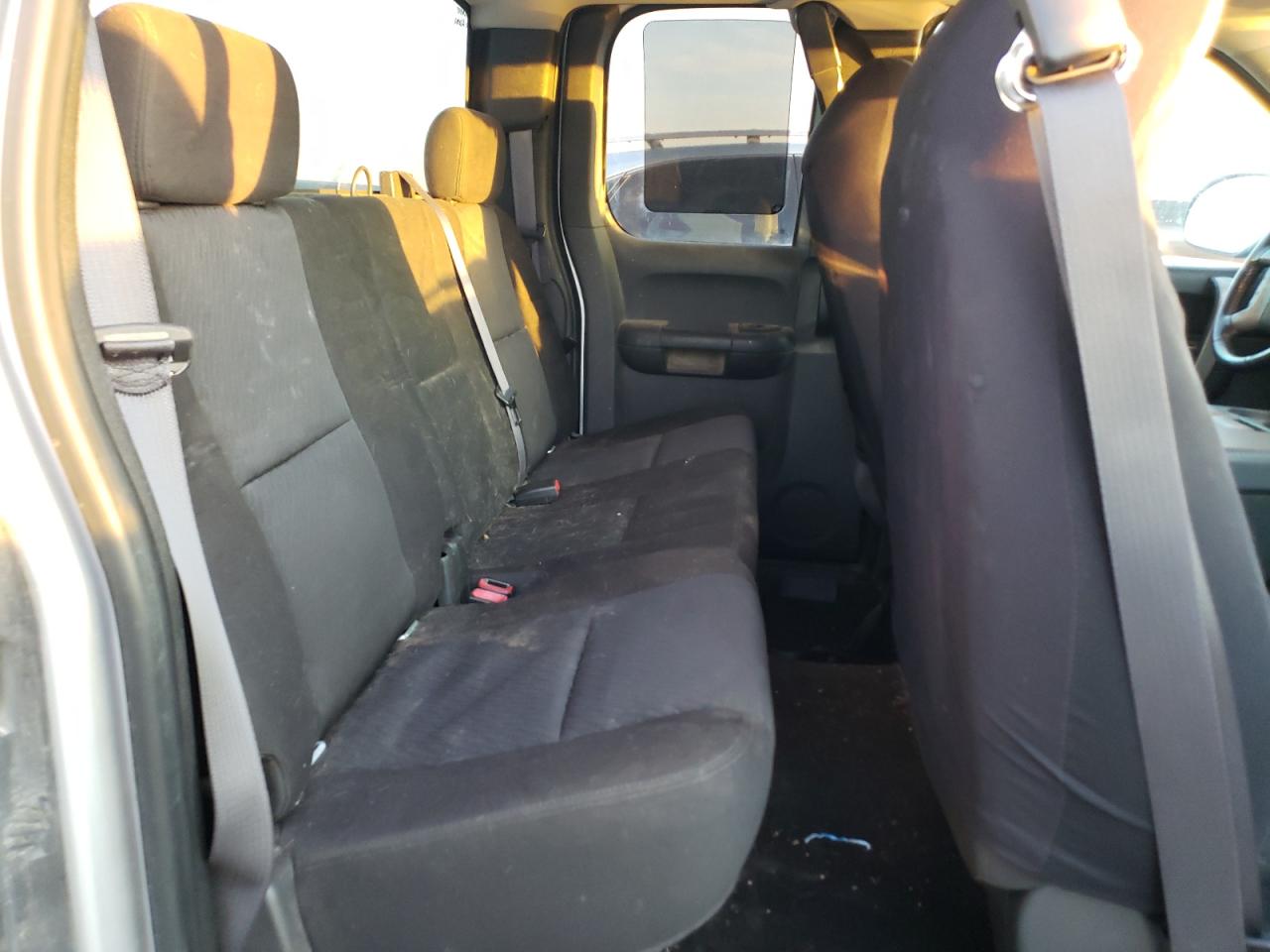2011 GMC Sierra - Image 10
