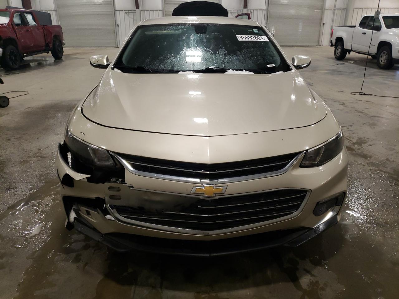 2016 Chevrolet Malibu - Image 5
