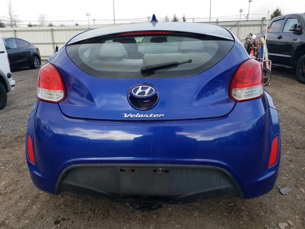 2012 Hyundai Veloster VIN: KMHTC6AD6CU027303 Lot: 83900074