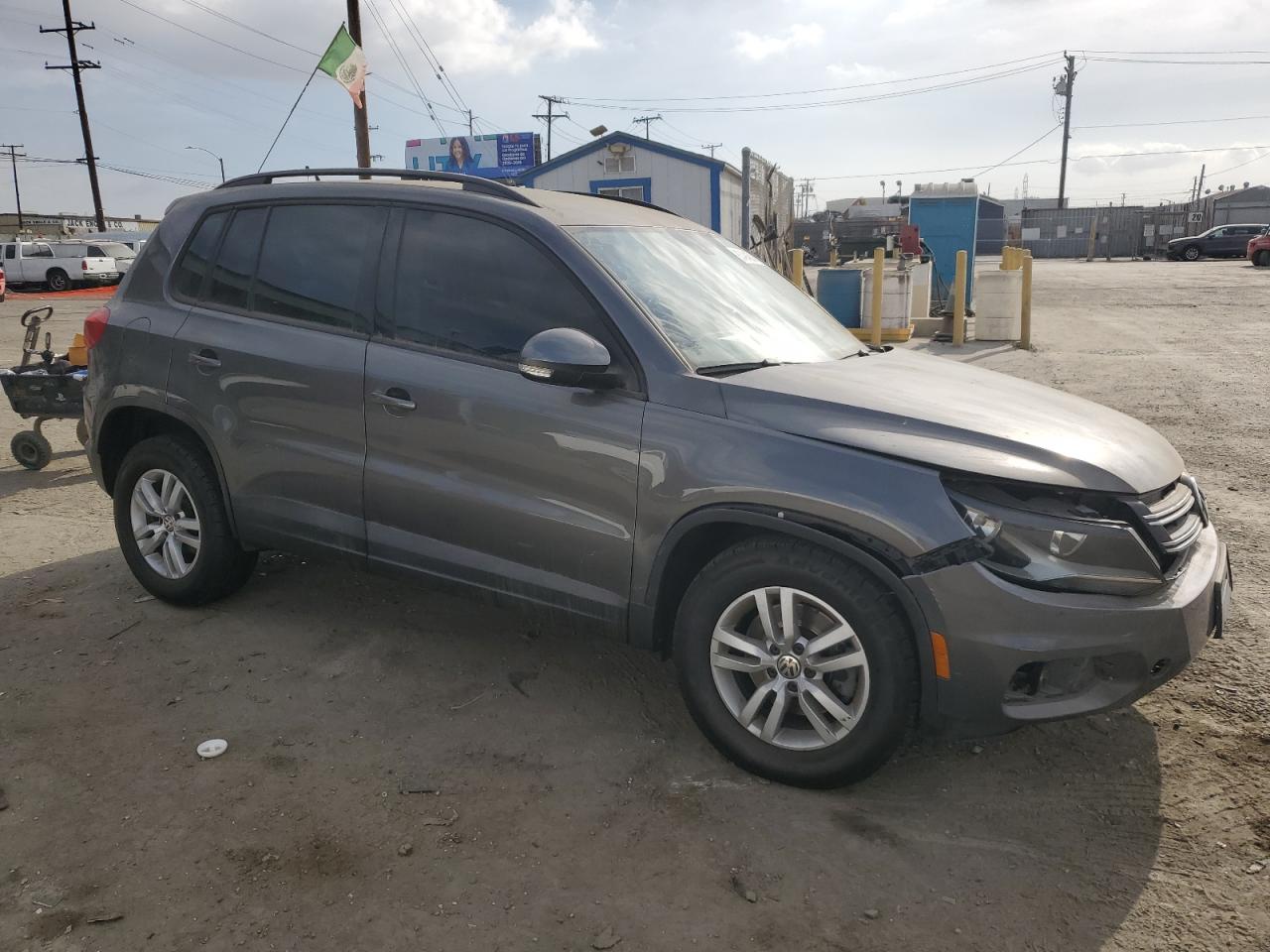 VIN WVGAV7AX1GW544343 2016 VOLKSWAGEN TIGUAN no.4