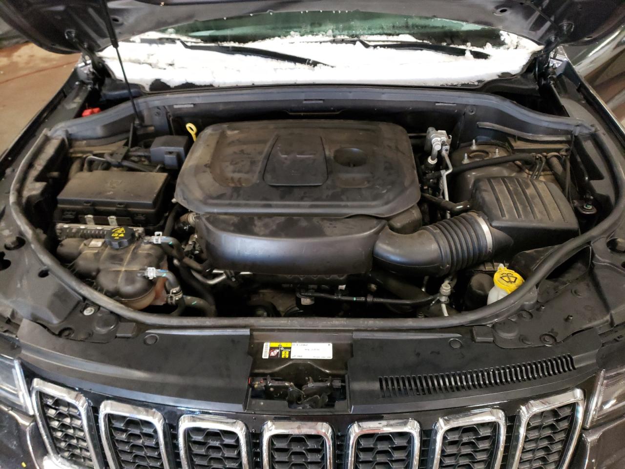 2021 Jeep Grand Cherokee - Image 12