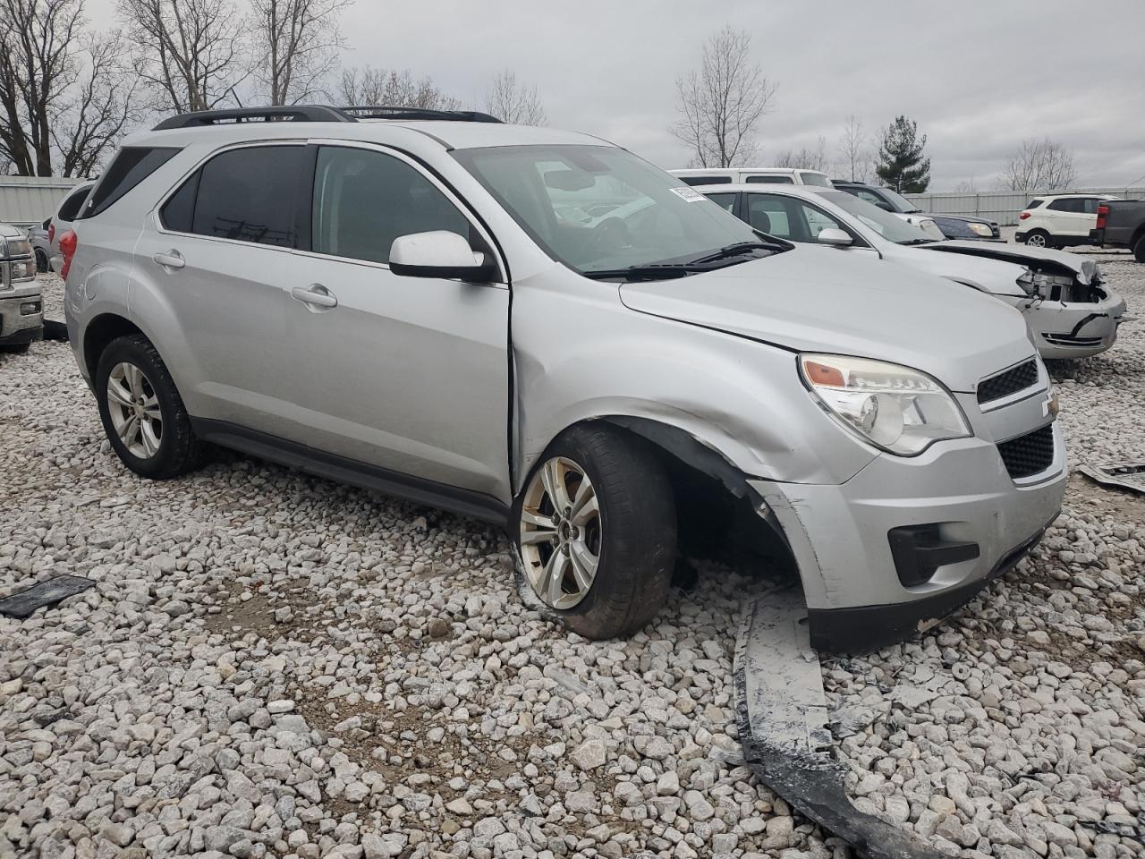 VIN 1GNFLFEK0FZ108001 2015 CHEVROLET EQUINOX no.4