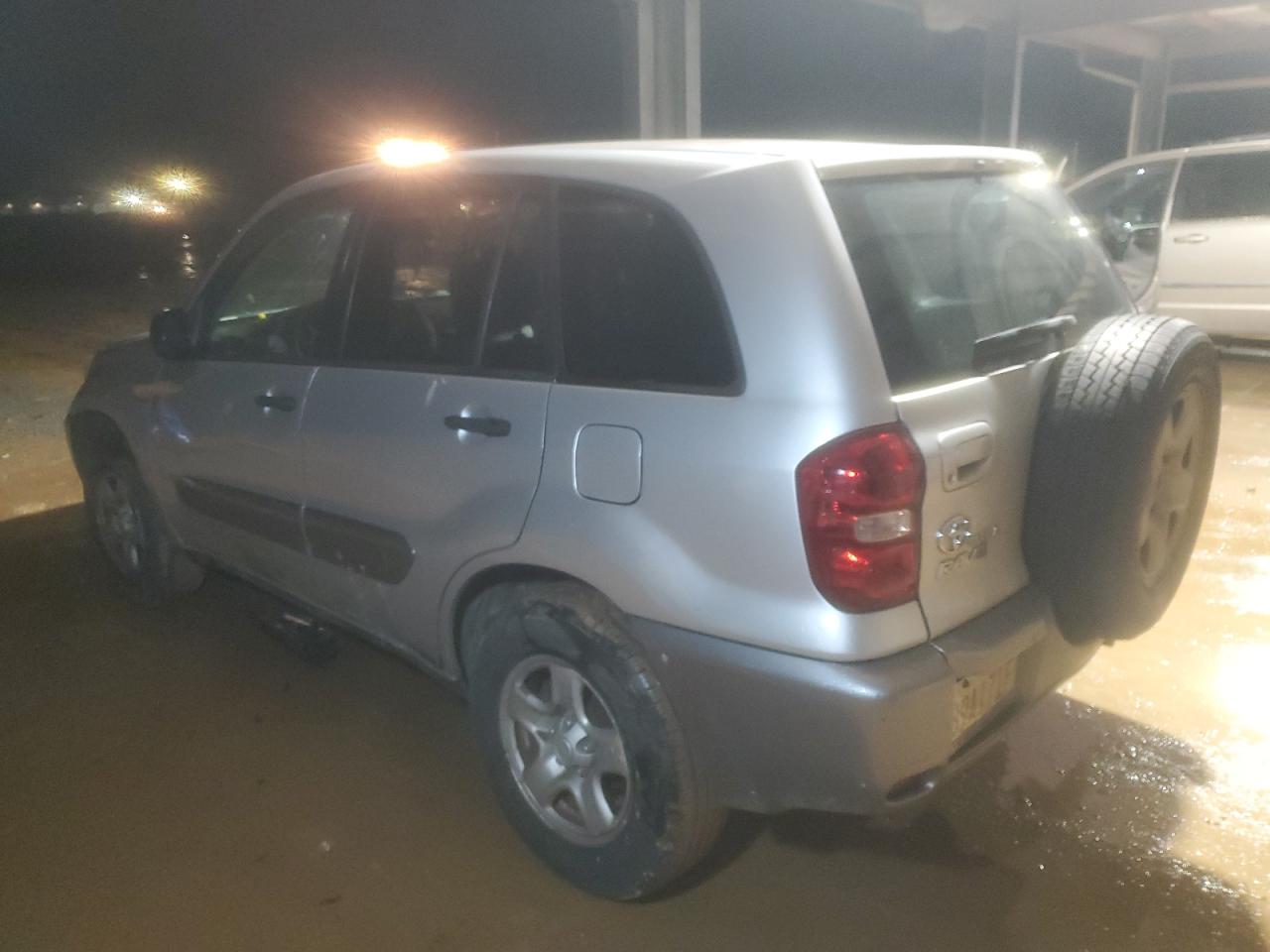 2005 Toyota RAV 4 - Image 2