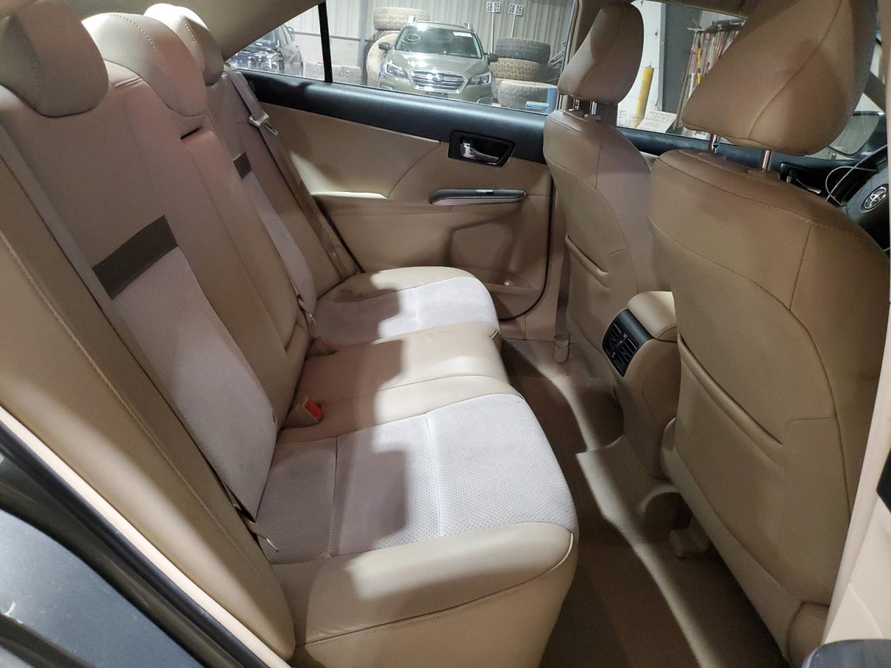 2012 Toyota Camry - Image 10
