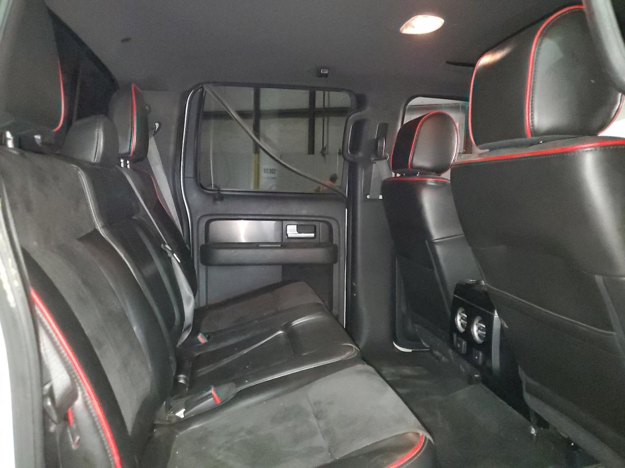2013 Ford F-150 - Image 10
