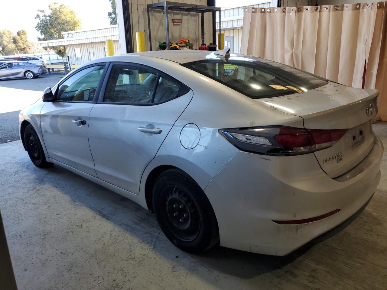 VIN 5NPD74LFXHH153522 2017 HYUNDAI ELANTRA no.2