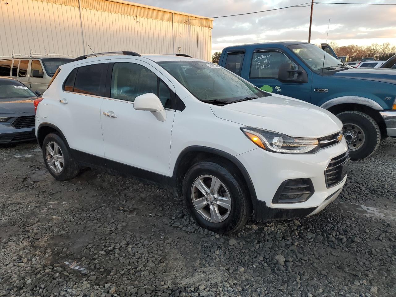 2018 Chevrolet Trax - Image 4
