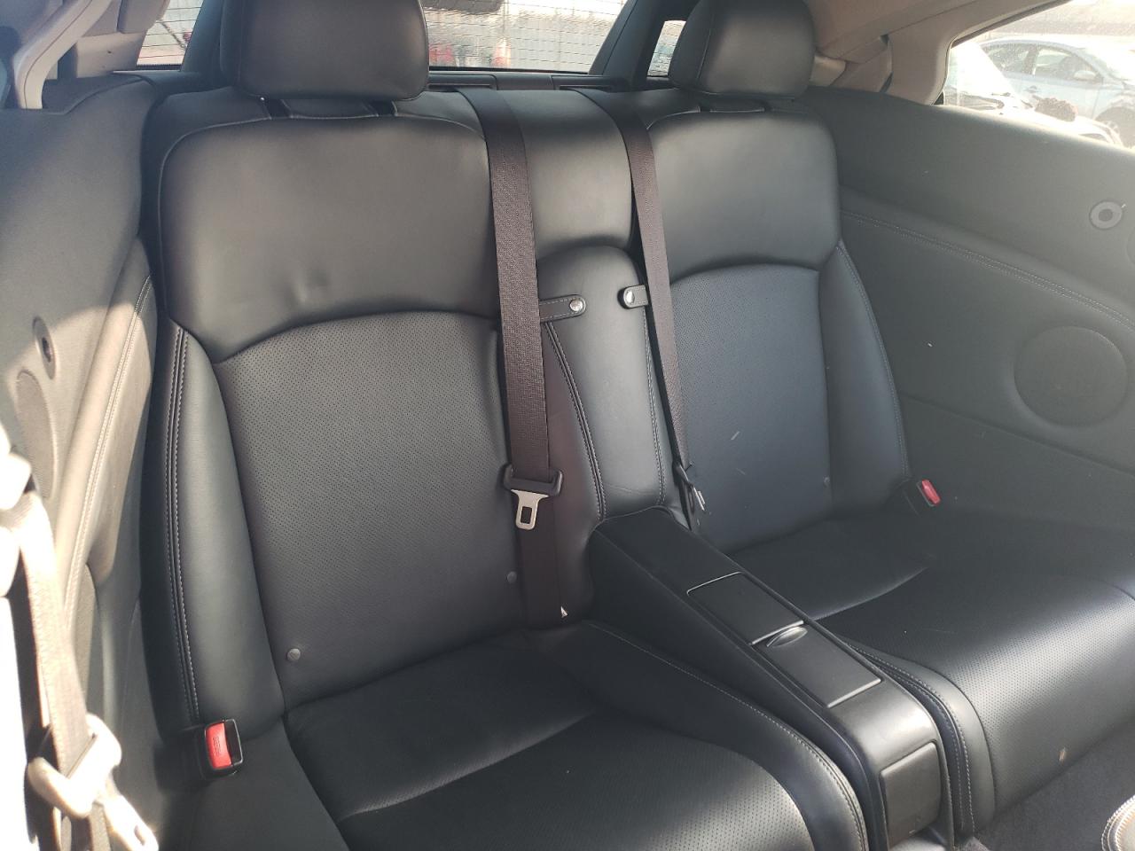2010 Lexus IS - Image 10