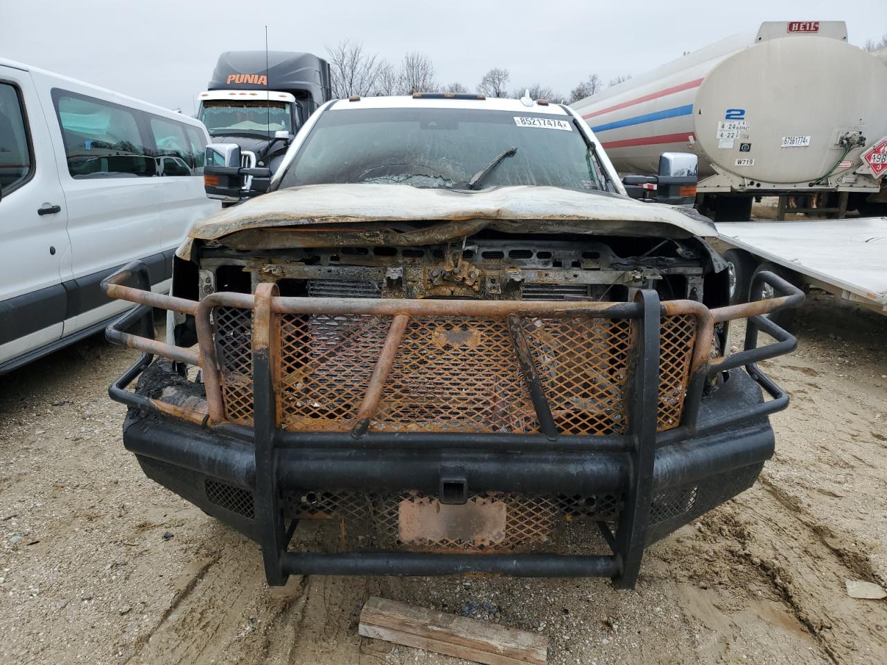 2016 Chevrolet Silverado - Image 5