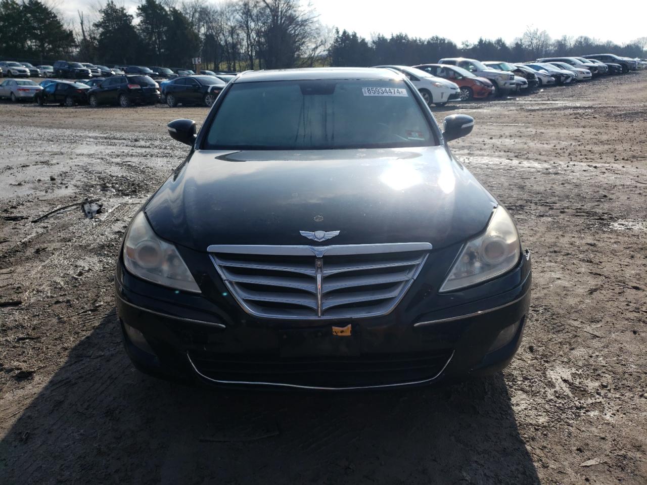 2011 Hyundai Genesis - Image 5