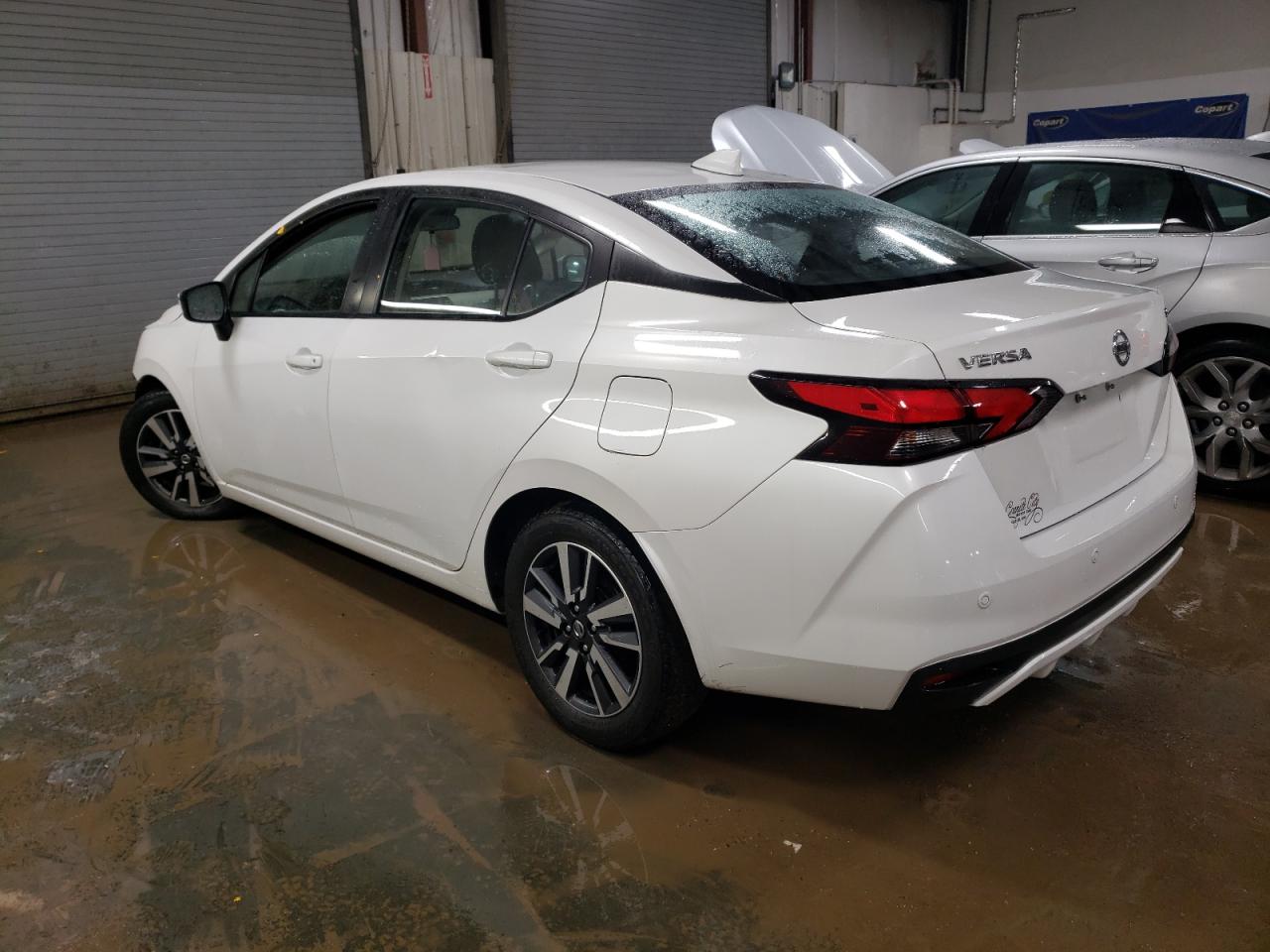 2021 Nissan Versa - Image 2