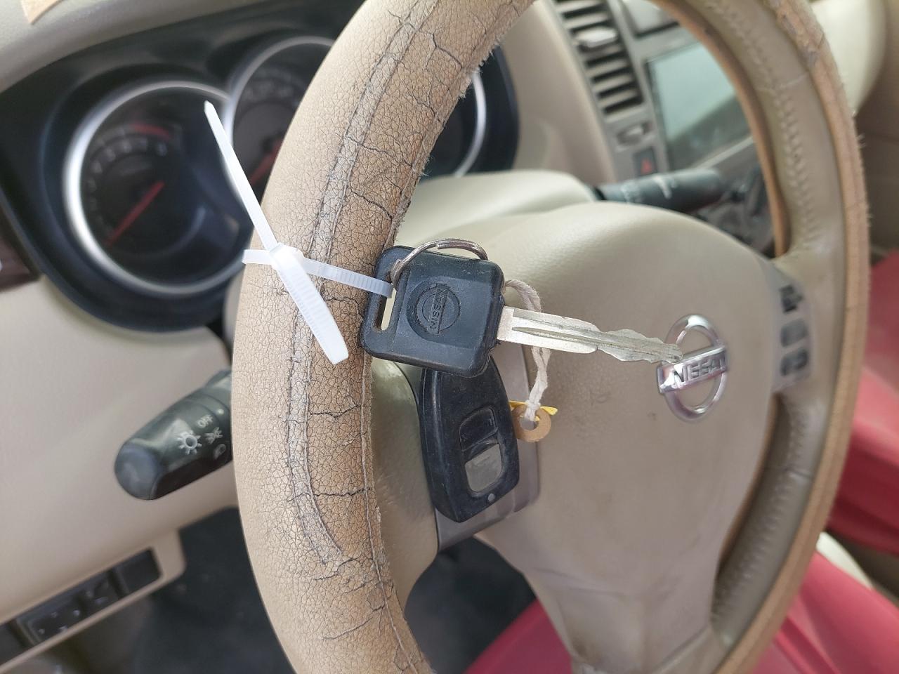 3N1BC1A72CK285933 - 2012 Nissan TIIDA - #84988294