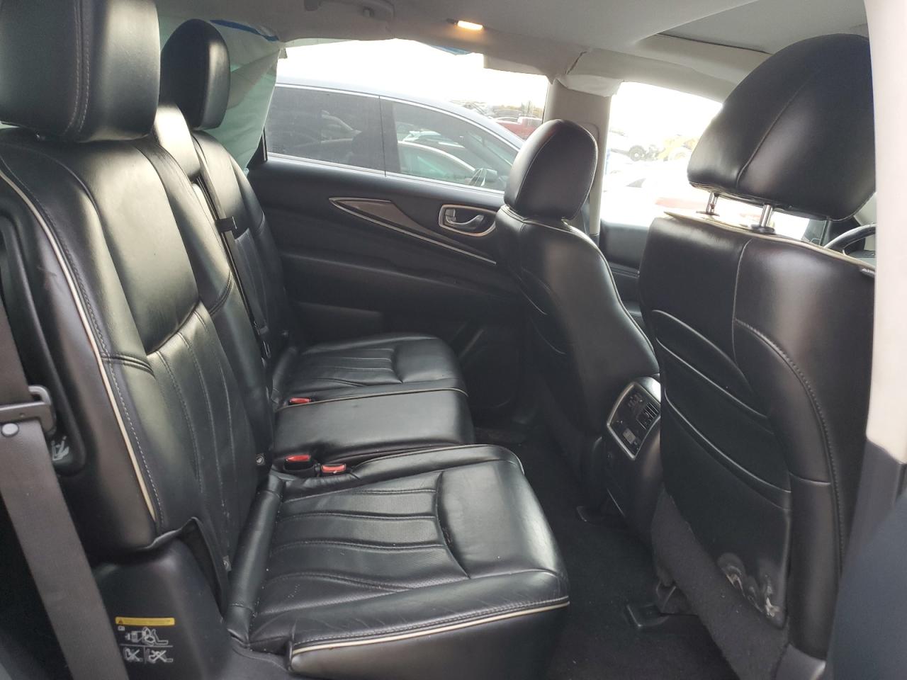 2016 Infiniti QX60 - Image 12