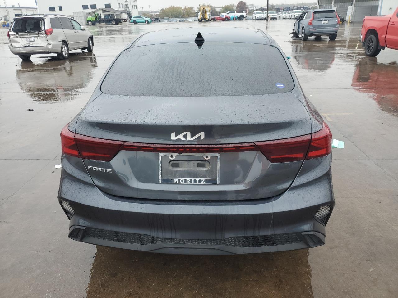 2022 Kia Forte - Image 6