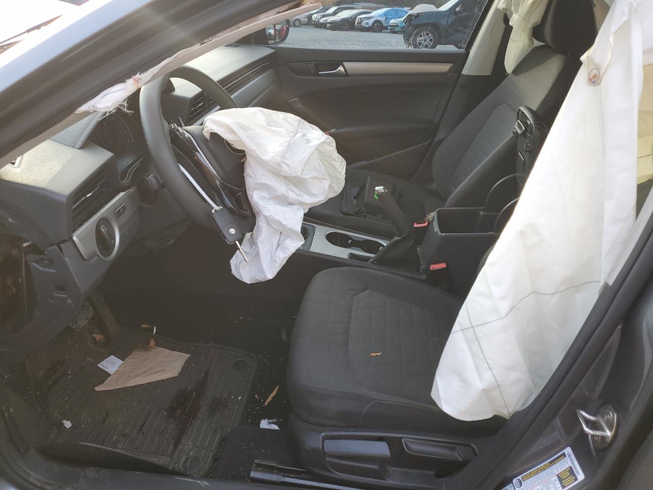 2020 Volkswagen Passat - Image 7