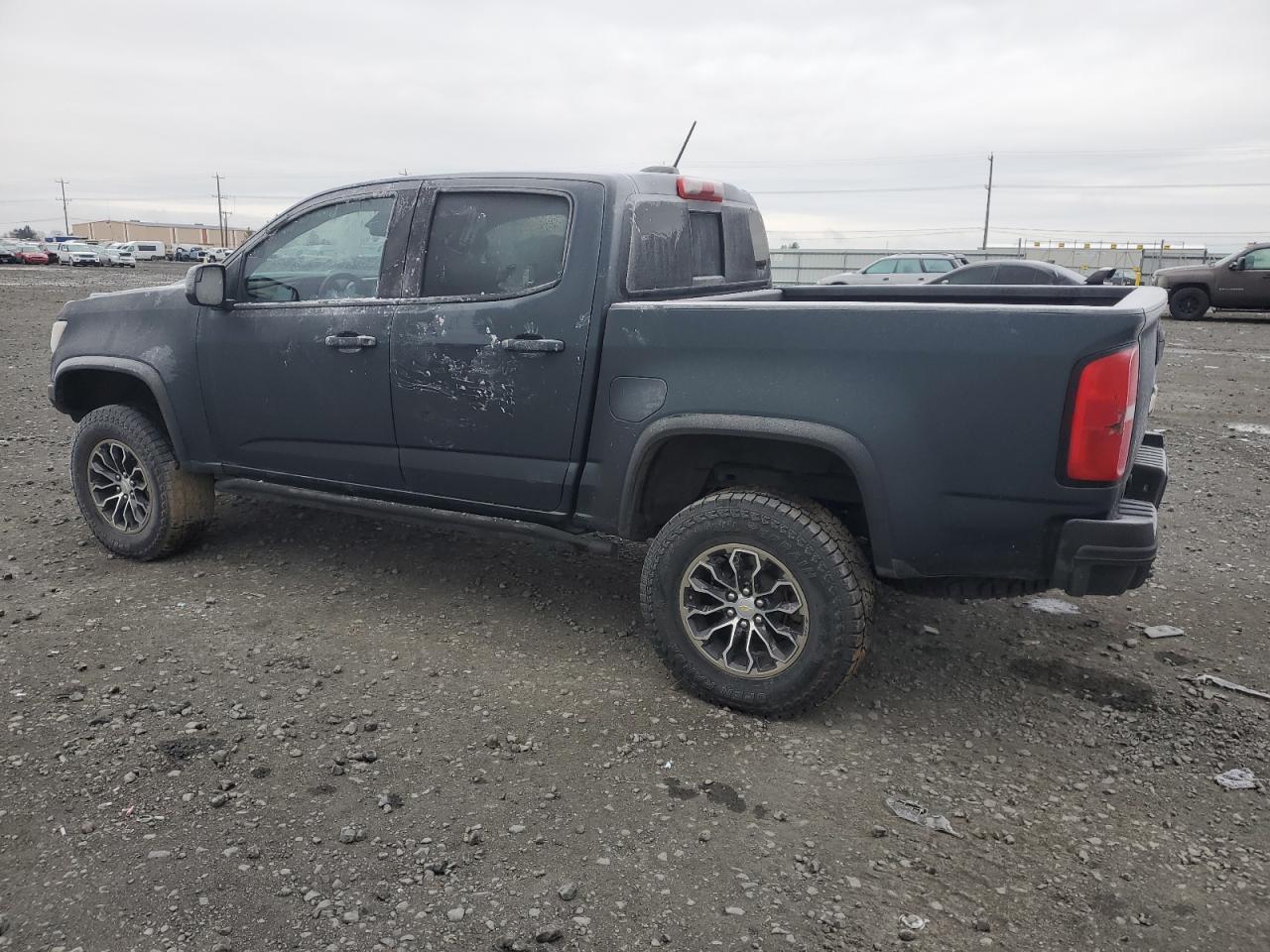 VIN 1GCGTEEN4J1179355 2018 CHEVROLET COLORADO no.2