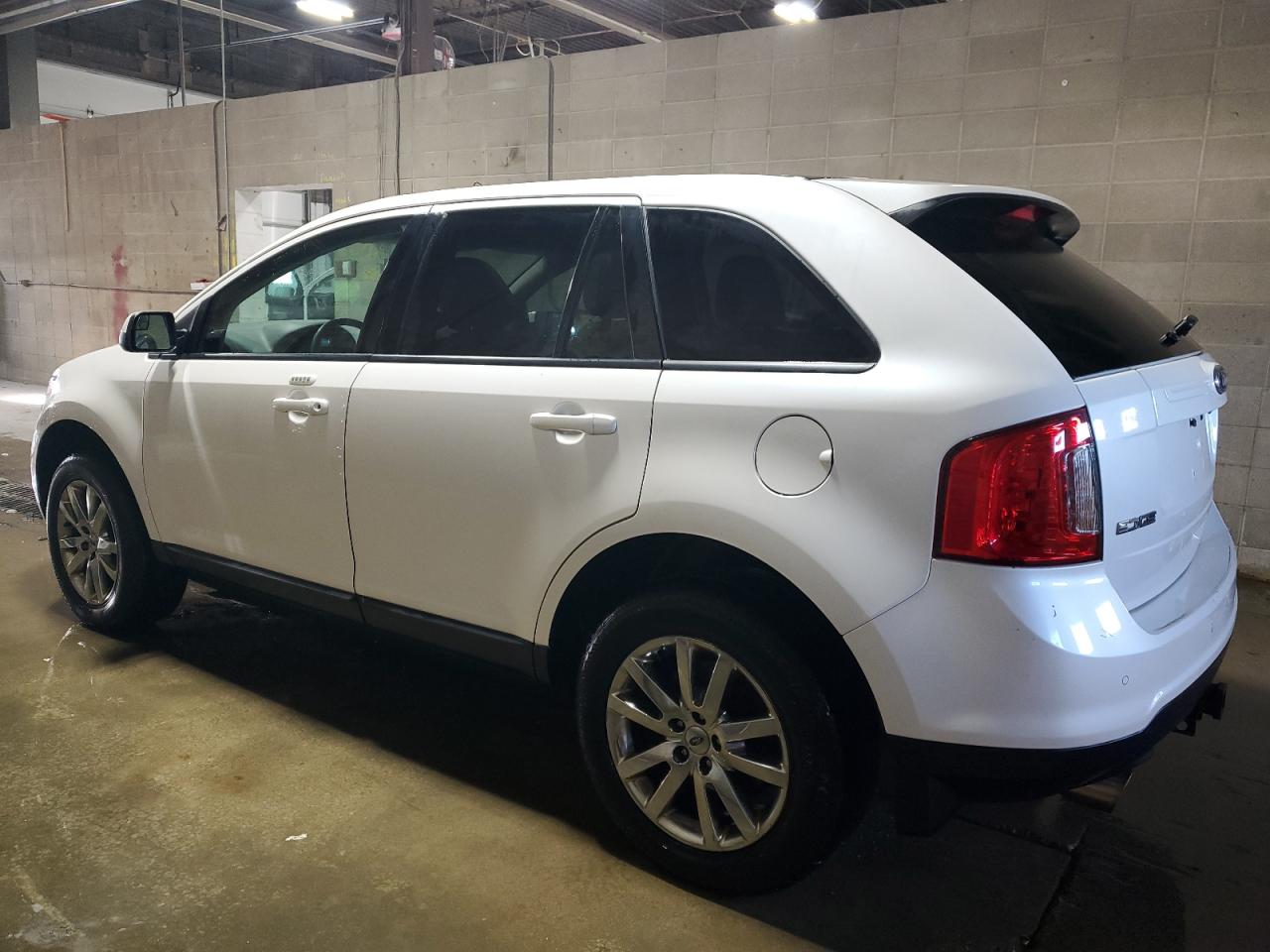 2014 Ford Edge - Image 2