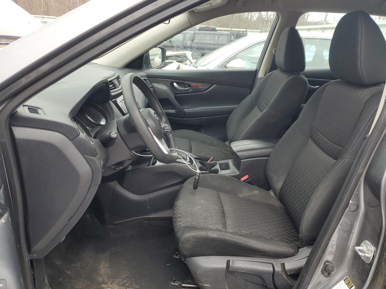 2018 Nissan Rogue - Image 7