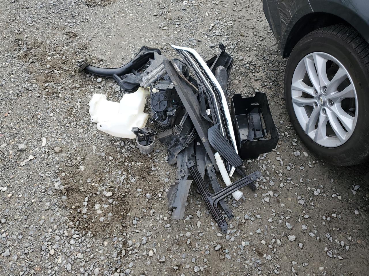 2018 Chevrolet Malibu - Image 12