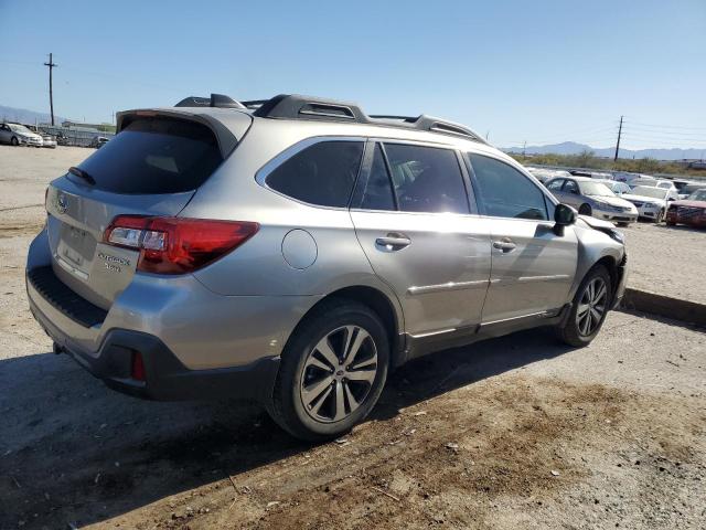  SUBARU OUTBACK 2018 Серебристый