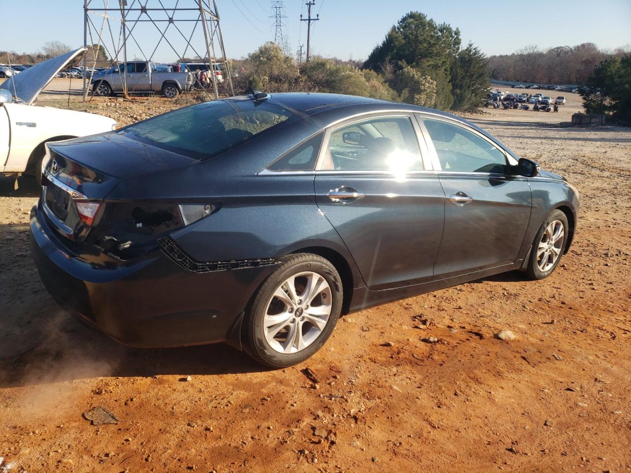 2013 Hyundai Sonata - Image 3