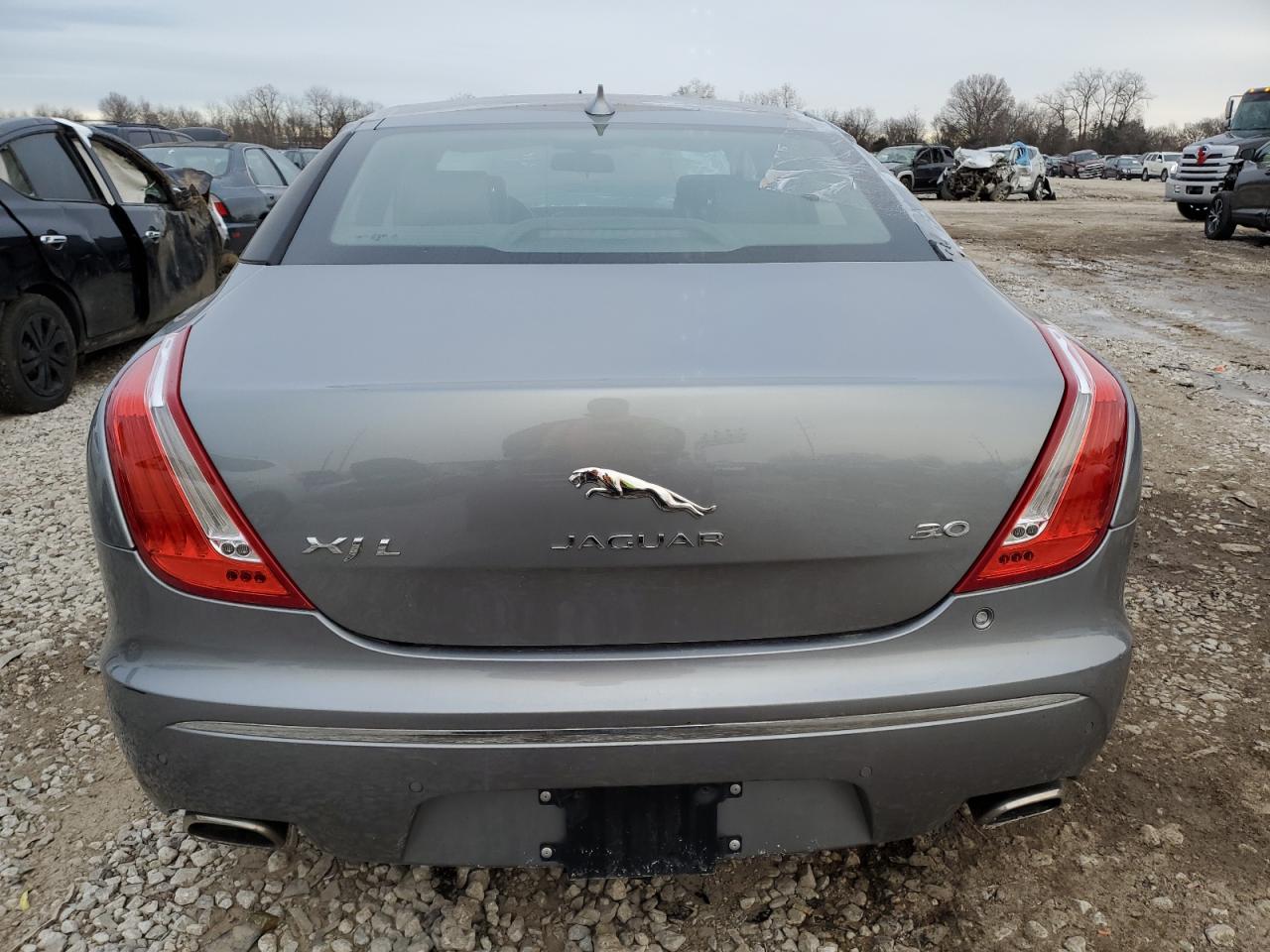 2015 Jaguar XJ - Image 6