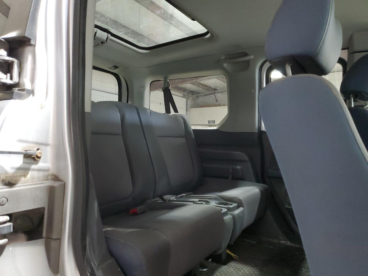 2003 Honda Element - Image 11
