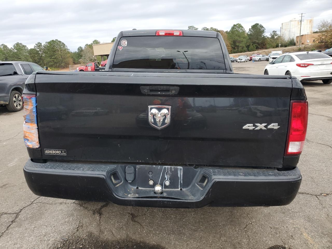 2016 RAM 1500 - Image 6