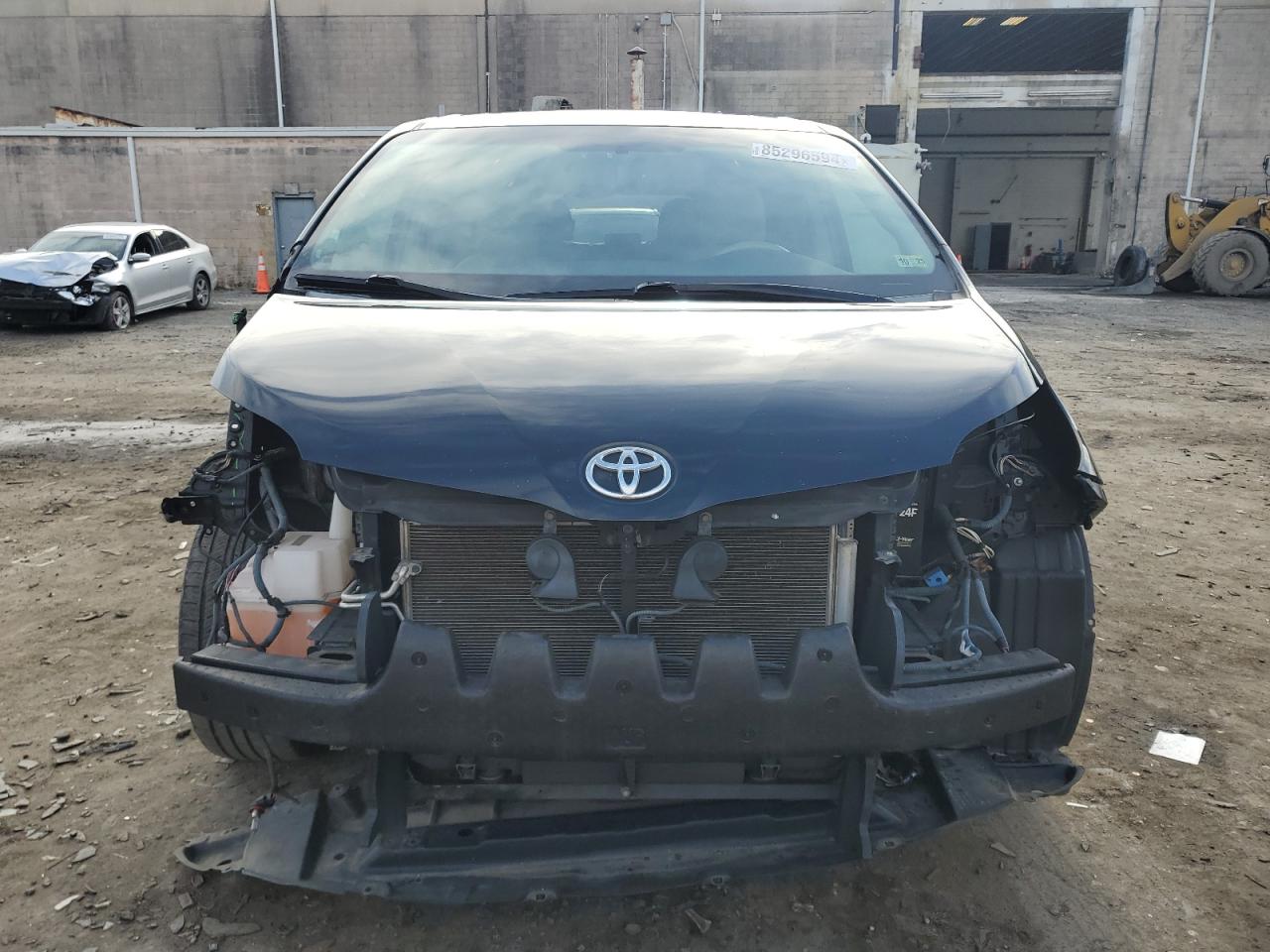 VIN 5TDYK3DC9DS284377 2013 TOYOTA All Models no.5