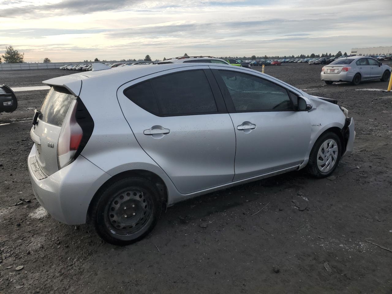 VIN JTDKDTB30G1131097 2016 TOYOTA PRIUS no.3