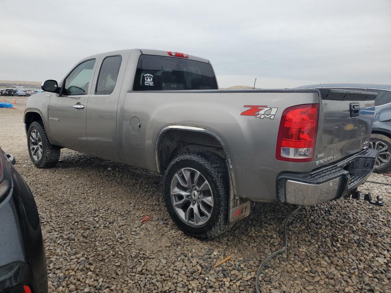 2012 GMC Sierra - Image 2
