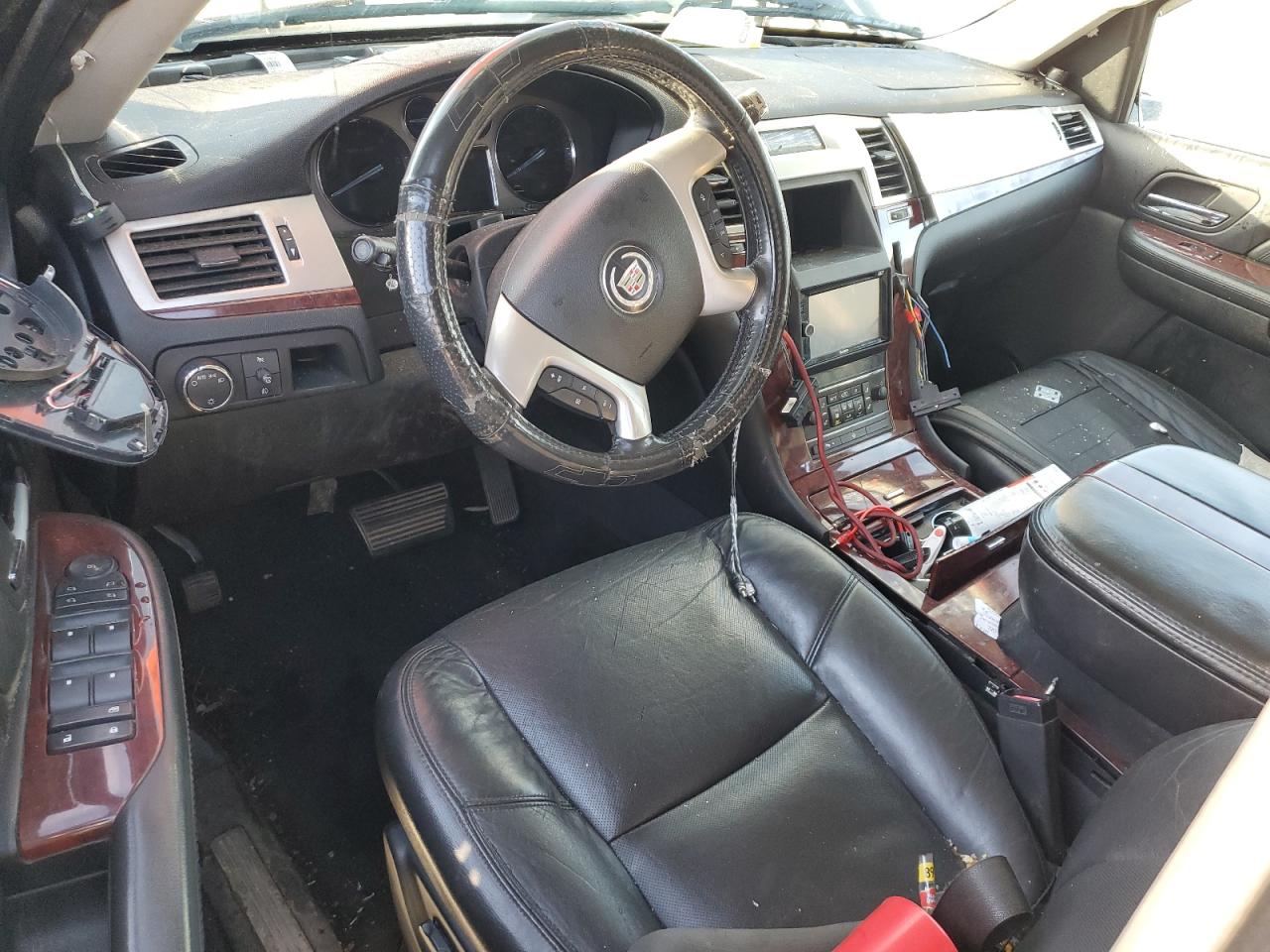 2008 Cadillac Escalade - Image 8