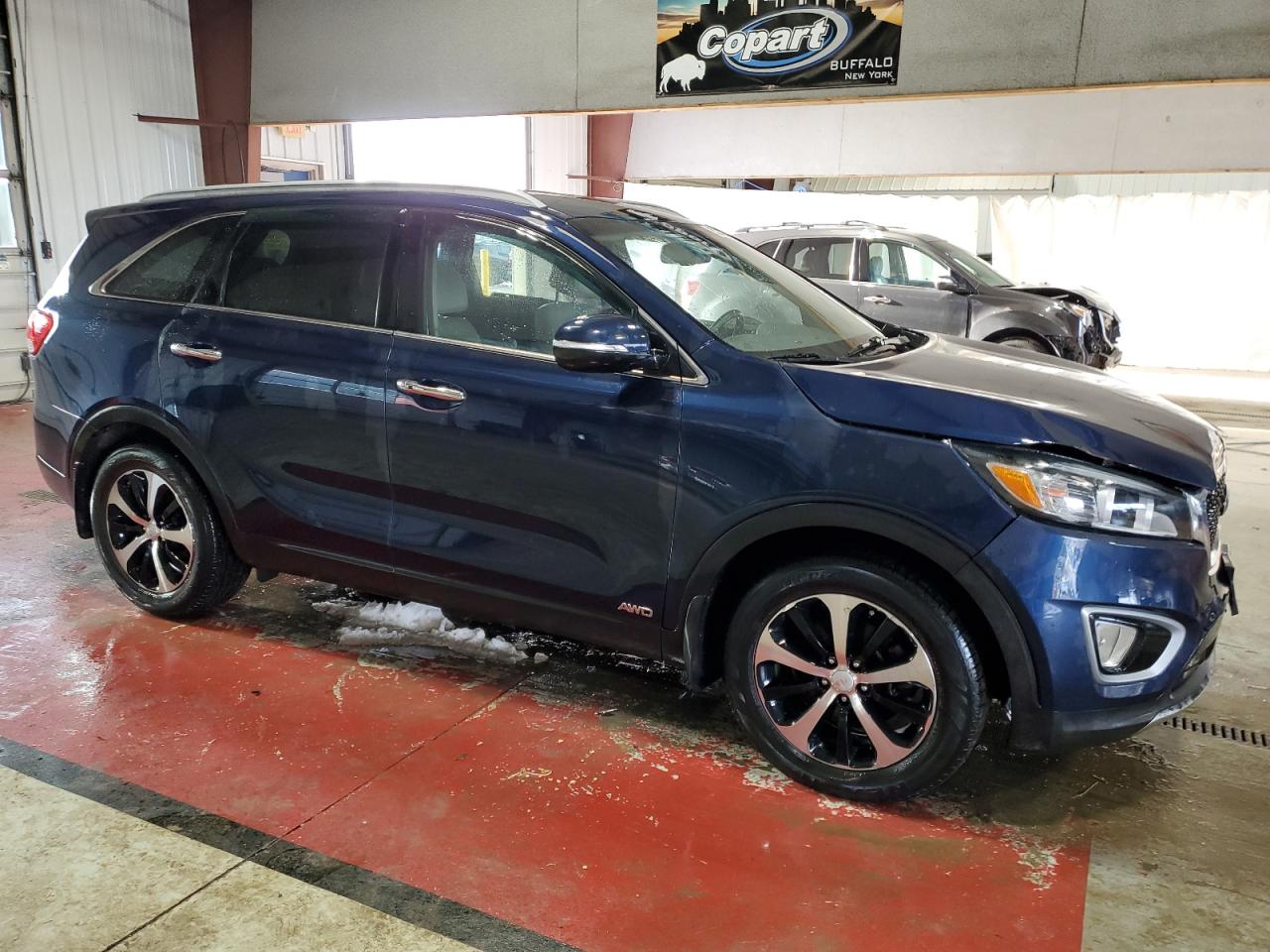 VIN 5XYPHDA10HG276724 2017 KIA SORENTO no.4