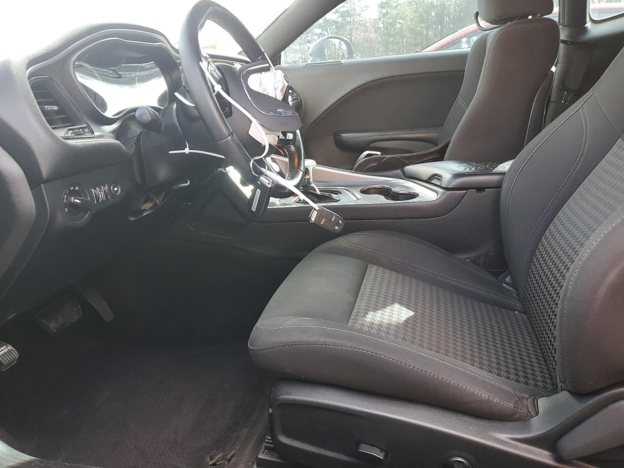 2019 Dodge Challenger - Image 7