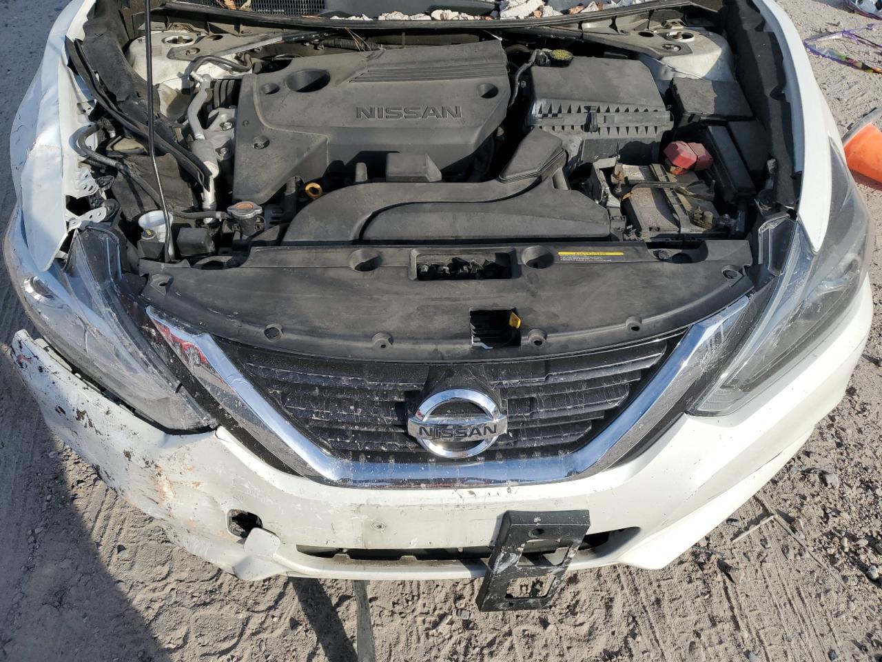 2018 Nissan Altima - Image 11