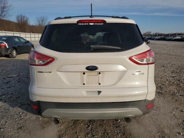 Паркетники FORD ESCAPE 2013 Белы