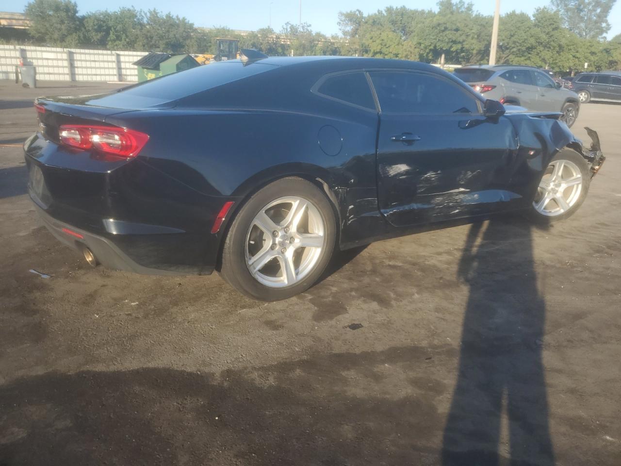 2022 Chevrolet Camaro - Image 3