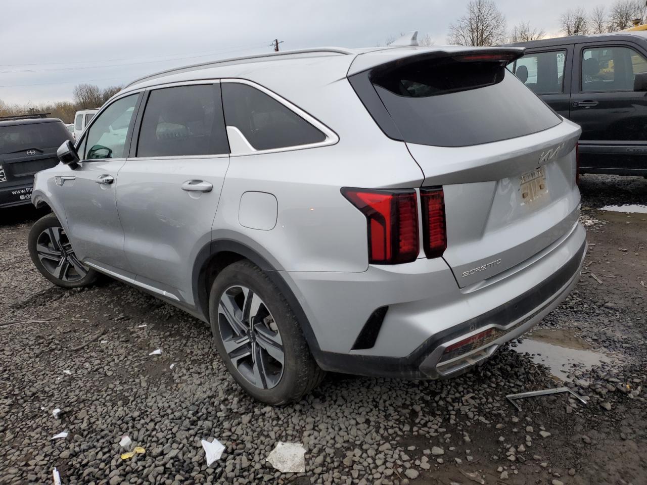 2023 Kia Sorento - Image 2