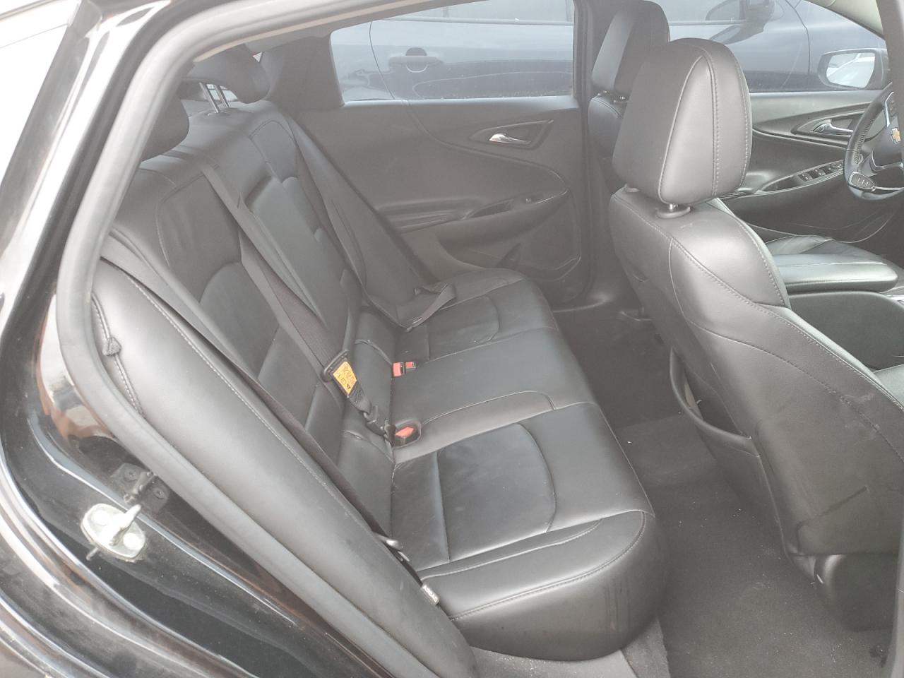 2017 Chevrolet Malibu - Image 10