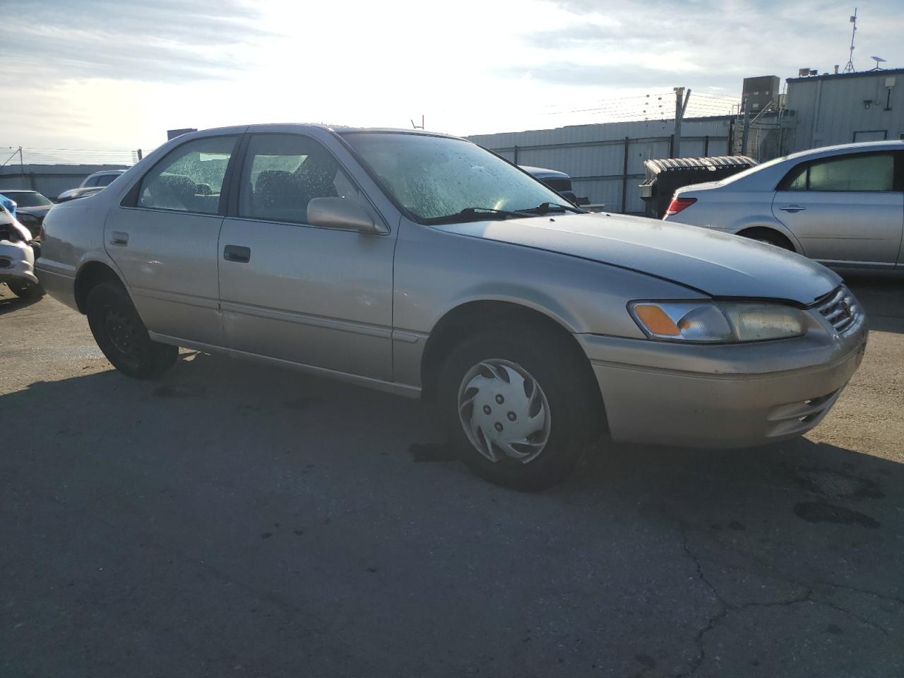 1997 Toyota Camry - Image 4