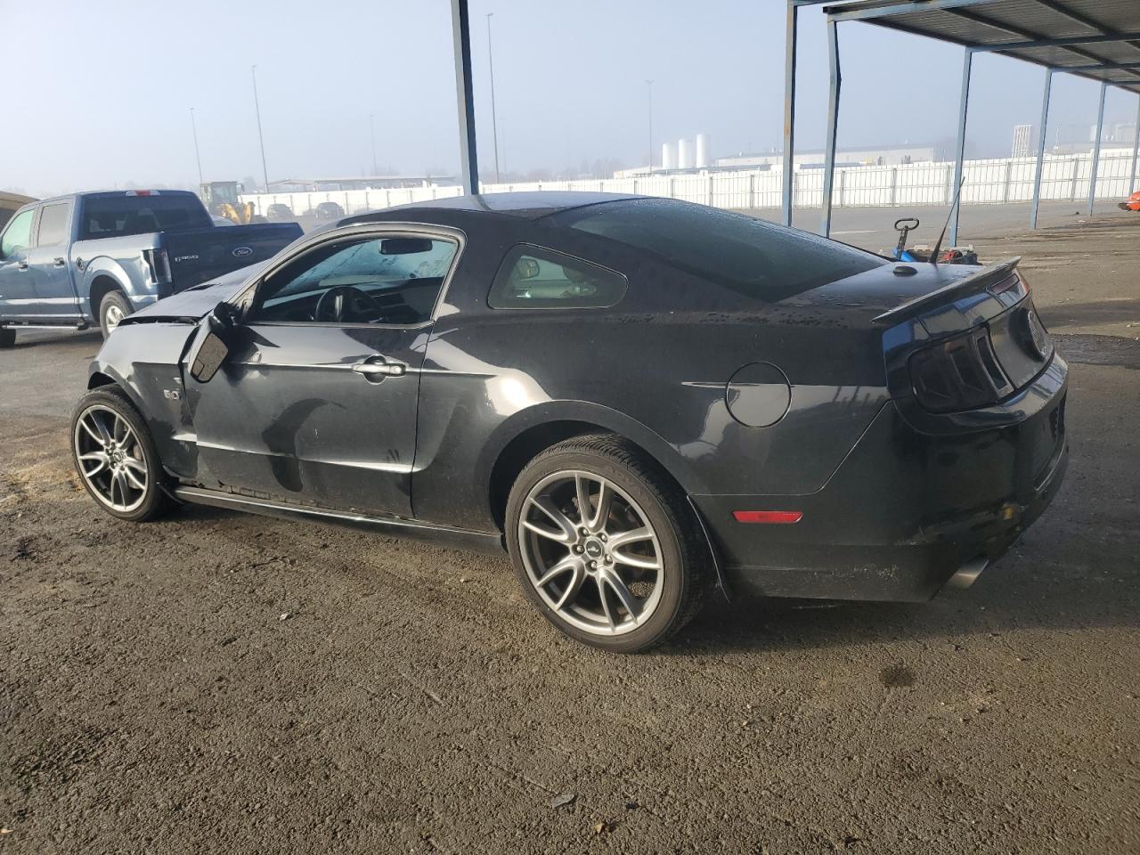 VIN 1ZVBP8CF7D5206585 2013 FORD MUSTANG no.2