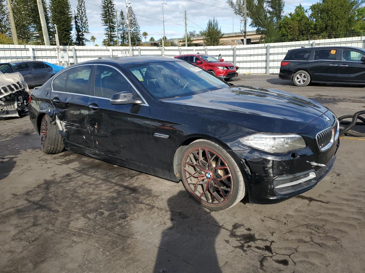 VIN WBA5A5C51ED506134 2014 BMW 5 SERIES no.4