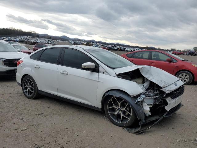  FORD FOCUS 2017 Biały