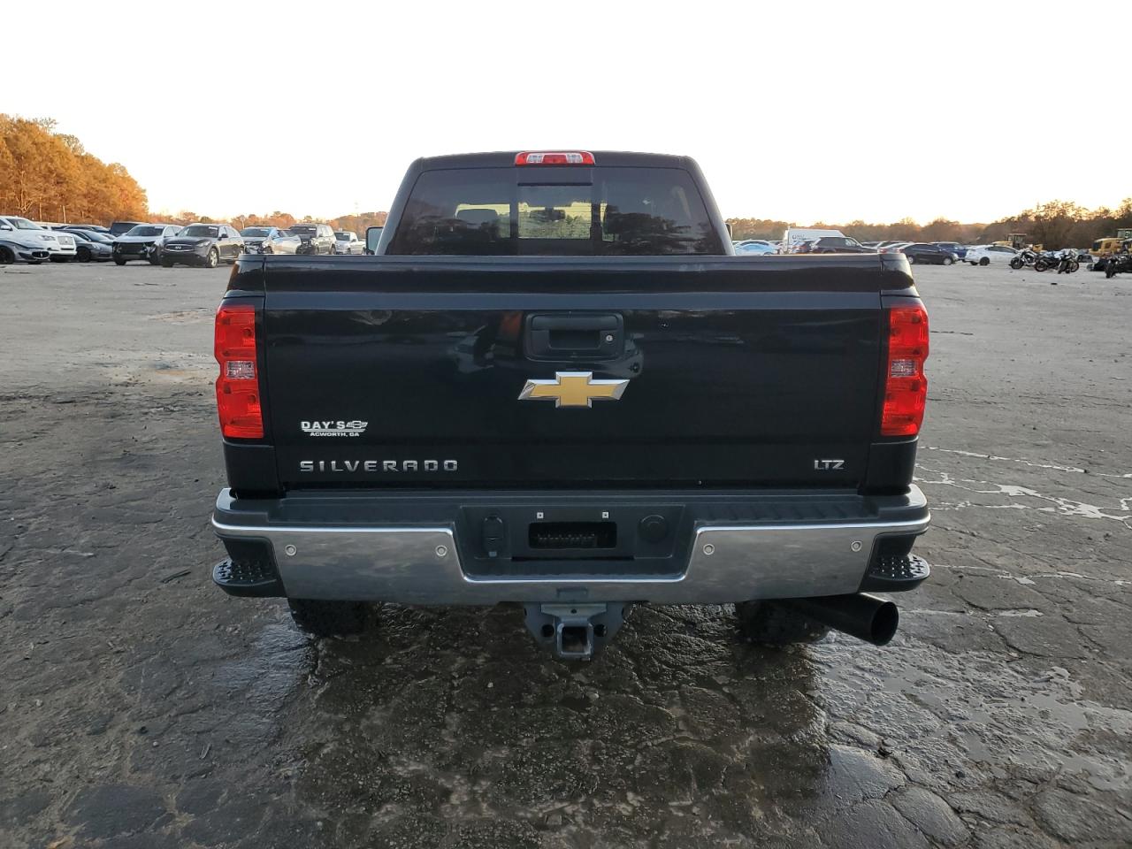 2016 Chevrolet Silverado - Image 6