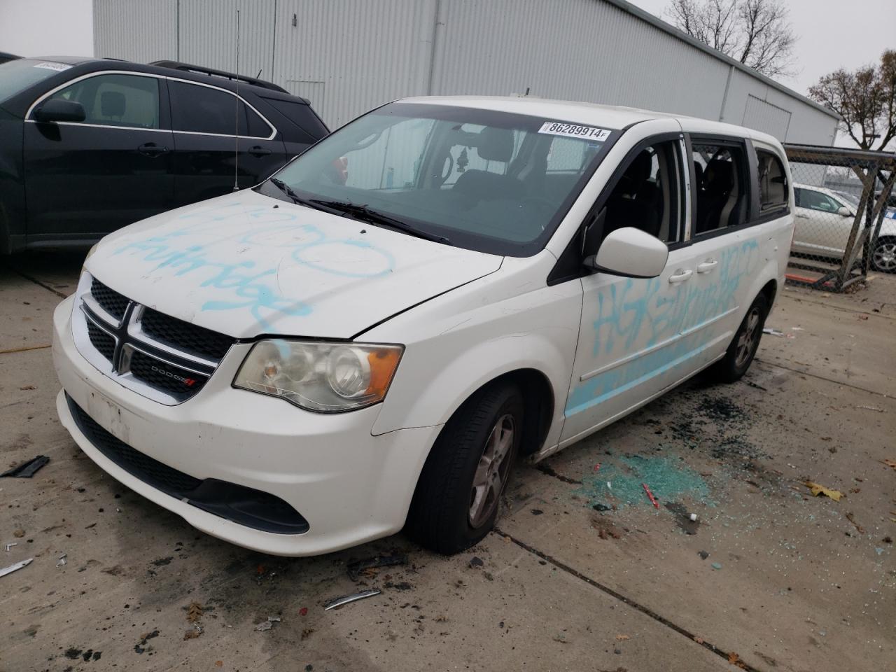 2013 Dodge Caravan - Image 1