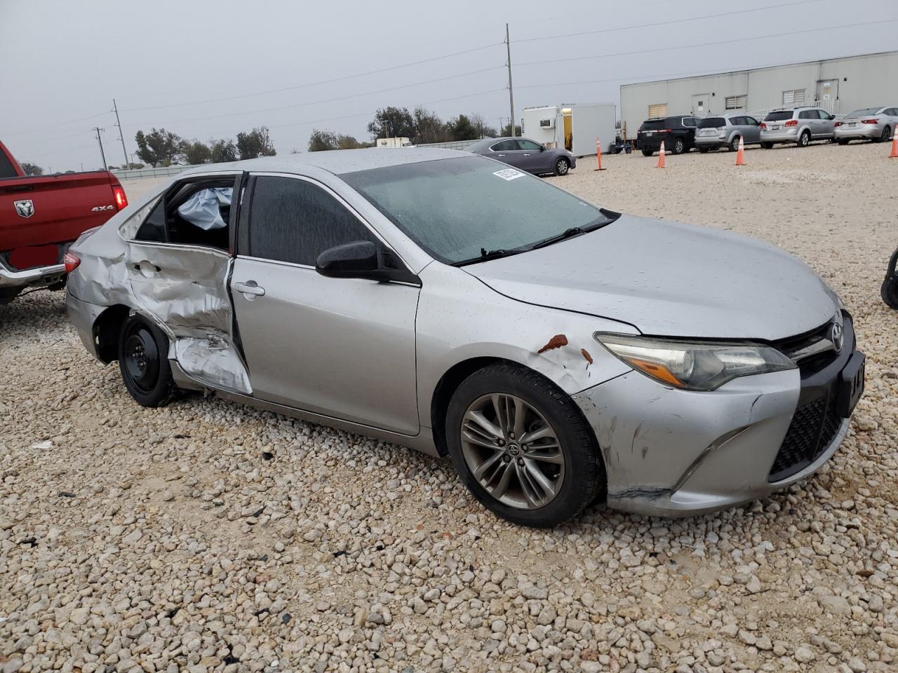 VIN 4T1BF1FK4GU529441 2016 TOYOTA CAMRY no.4